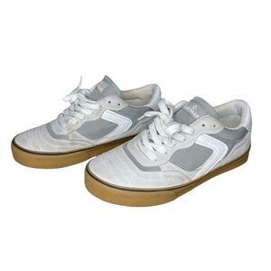 Airwalk shoes